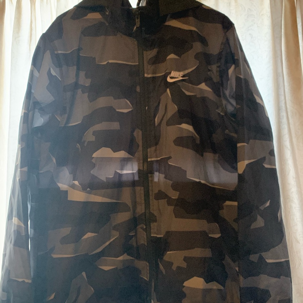 Men’s Nike Windbreaker